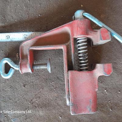 Antique mountable hand vise