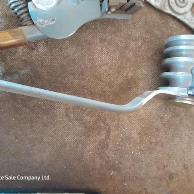 Hand tools - snips, sheers and other cutting devices