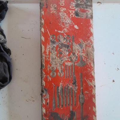 40-piece Tap and die set
