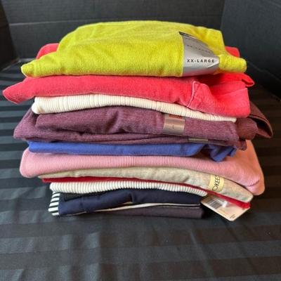 Lot 386 womans shirts