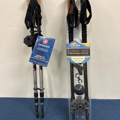 Lot 286 Two sets of carbon fiber, hiking poles