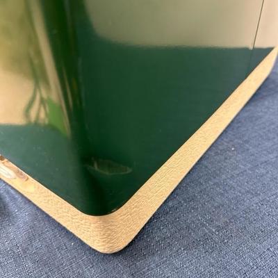 Lot 287 vintage metal Coleman ice chest 1â€˜,6â€œ wide