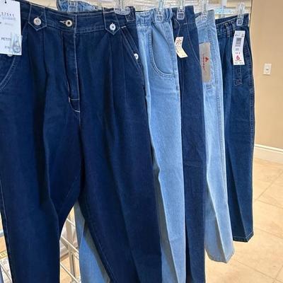 Lot 388 Ladies clothing