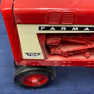 Farmall 706 Toy Tractor