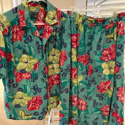 Lot 392 Ladies clothing