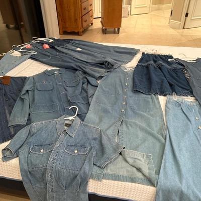 Lot 395 Ladies Denim Clothing