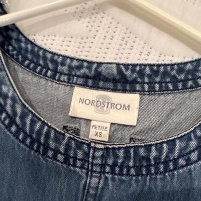 Lot 395 Ladies Denim Clothing