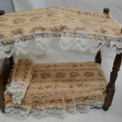 Lot of Vintage Doll House Furniture
