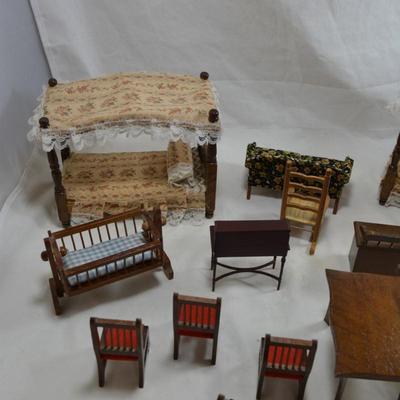 Lot of Vintage Doll House Furniture