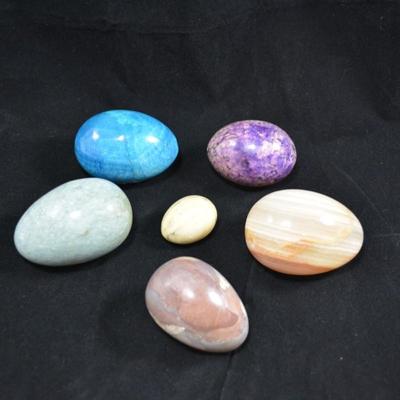Lot of Alabaster & Agate Eggs