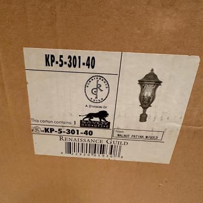 Lot 347 SAVOY HOUSE Monticello Post Light (Bronze Color)