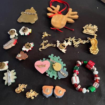 Napier & More Brooches, Inc. Sets, Heide Daus Watch, Xmas Plus Much More (B3-RG)