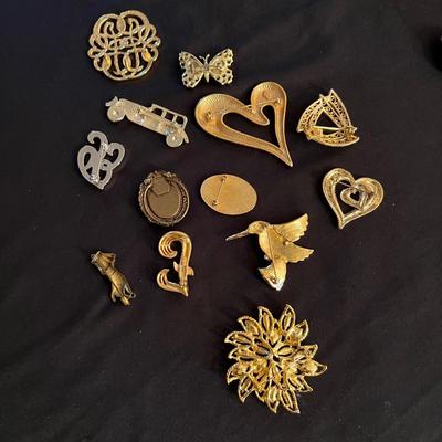 Napier & More Brooches, Inc. Sets, Heide Daus Watch, Xmas Plus Much More (B3-RG)