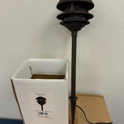 Lot 439 BOX OF FOUR 3 TIER, RUST COLOR LOW VOLTAGE METAL ROUND TOP GARDEN LIGHTS BY ADJUSTA-POST LIGHTING CO. MODEL 13GLR-RU