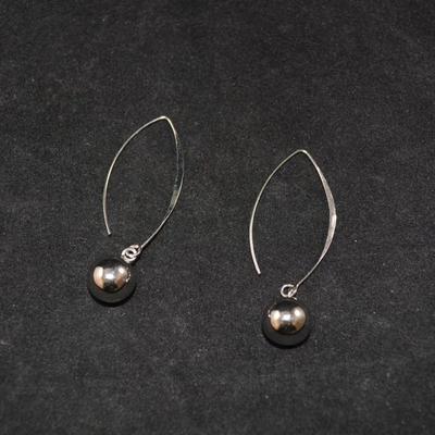Stylish 925 Sterling Silver Ball Drop Earrings 5.0g