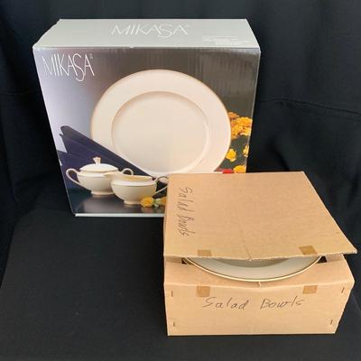 Mikasa Stanton Gold Five-piece Set and Salad Bowls (K-KW)