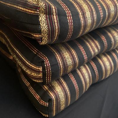 Pier 1 Imports Thai Style Table Decor (K-KW)