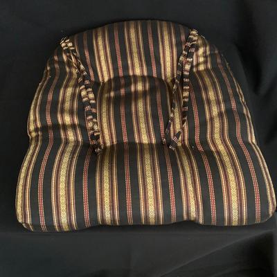 Pier 1 Imports Thai Style Table Decor (K-KW)