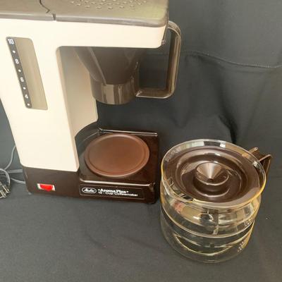 Delongi Toaster, Coffee Maker, Rice Cooker, and More! (K-KW)