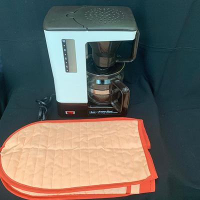 Delongi Toaster, Coffee Maker, Rice Cooker, and More! (K-KW)