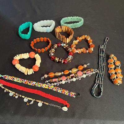Huge Assortment of Beaded Necklaces, Bracelets & Earrings Inc. Jewelry Sets (B3-RG)