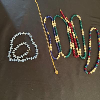 Huge Assortment of Beaded Necklaces, Bracelets & Earrings Inc. Jewelry Sets (B3-RG)