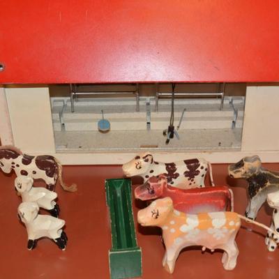 Vintage Handmade Allison Amish Huge Play Barn Set with Custom Case