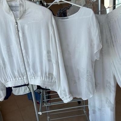 Lot 397 Ladies clothing