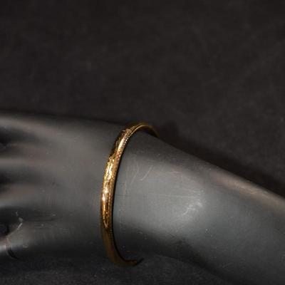 Gold-Tone 925 Sterling Silver Etched Clasp Bracelet 8â€, 7.1g