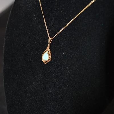 14k Gold Chain w/ 14k Gold & Opal Pendant 24â€, 1.9g