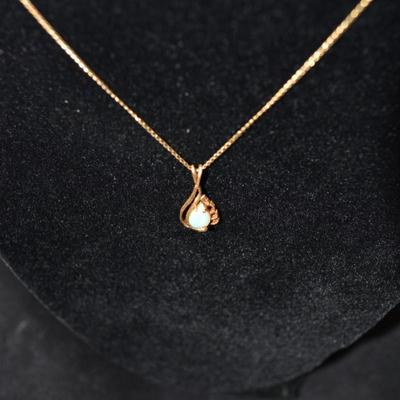 14k Gold Chain w/ 14k Gold & Opal Pendant 24â€, 1.9g