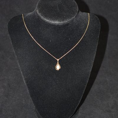 14k Gold Chain w/ 14k Gold & Opal Pendant 24â€, 1.9g