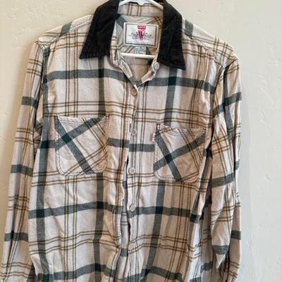 Lot 400 Mens shirts