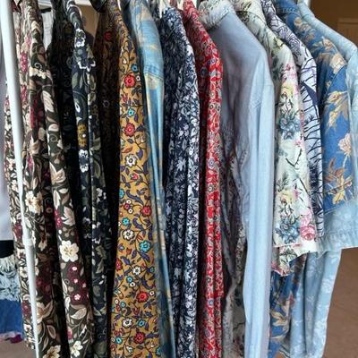 Lot 401 Ladies clothing