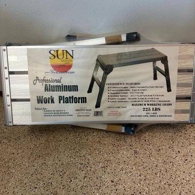 Lot 460 aluminum work platform new in package