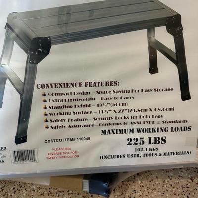 Lot 460 aluminum work platform new in package