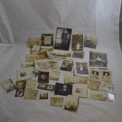 Lot of Antique/Vintage Photographs