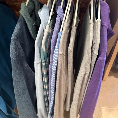 Lot 407 Womans sweater’s