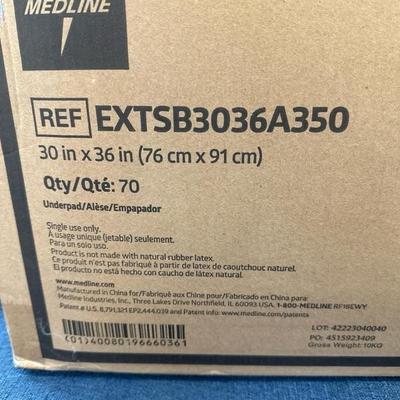 Lot 470 Medline disposable absorbent pads case of 70