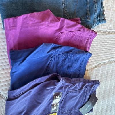 Lot 411 Ladies clothing