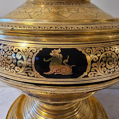 Vintage Gold Lacquer Offering Vessel & Picnic Basket (BS-JS)