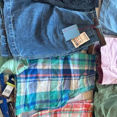 Lot 414 Variety of woman’s shorts