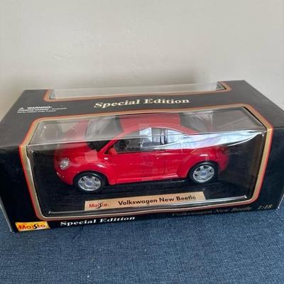Lot 478 Maisto 1:18 scale die cast car