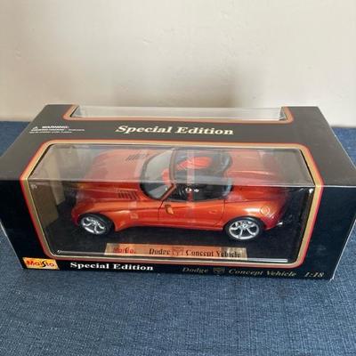 Lot 479 Maisto 1:18 scale die cast car