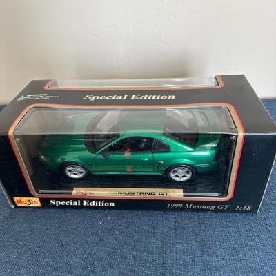 Lot 481 Maisto 1:18 scale die cast car