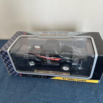 Lot 488 Diecast metal collection diecast car 1/18 scale