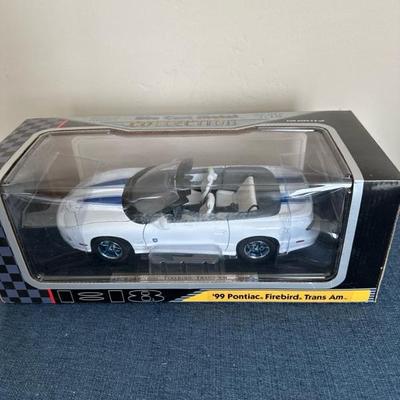 Lot 489 Diecast metal collection diecast car 1/18 scale