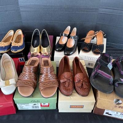 Lot 514 Variety womans shoes