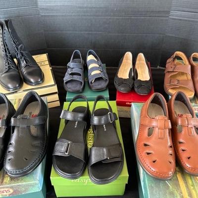 Lot 515 Variety of woman’s shoes