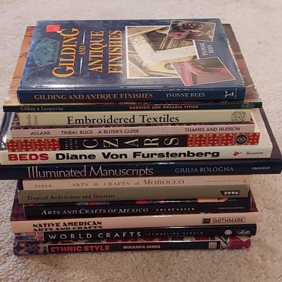 Books on International Arts, Crafts, Architecture and more (BS-BBL)